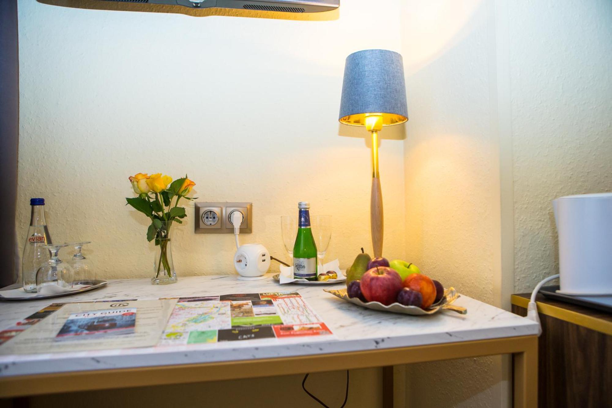 Private Comfort Stephansplatz - Self Check In Viena Exterior foto